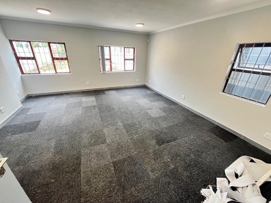 To Let commercial Property for Rent in Vincent Eastern Cape